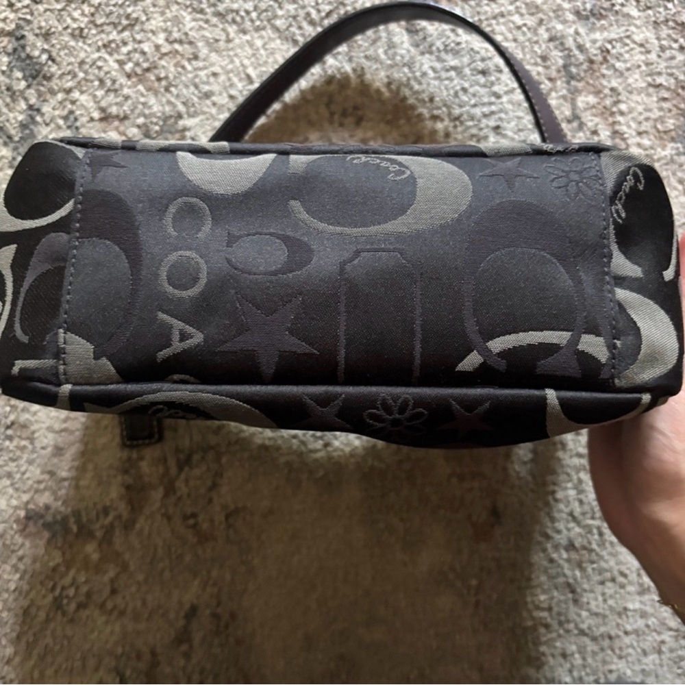 Coach Bag - Picture 3 of 4